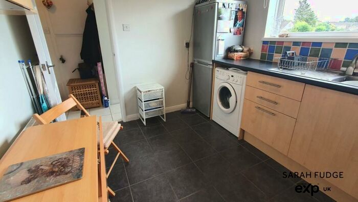 1 Bedroom Flat For Sale In Hamworthy, Poole, Dorset., BH15