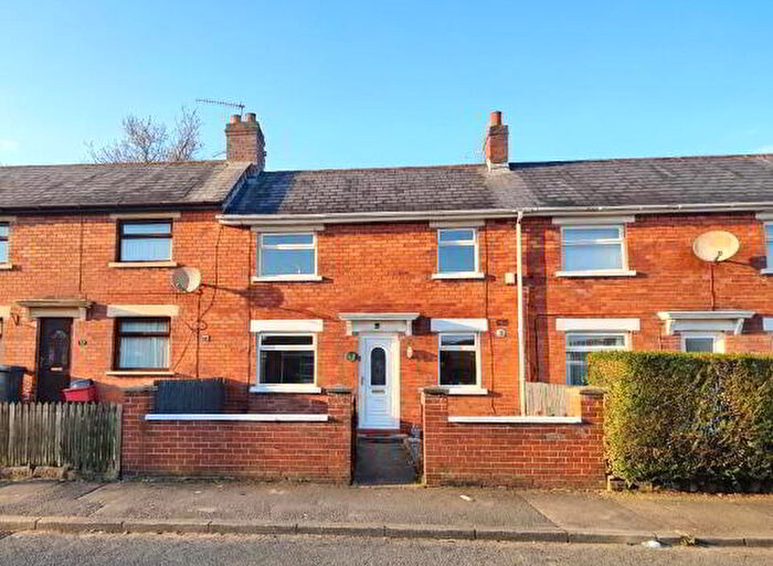 3 Bedroom Mid Terraced House For Sale In Seaview Drive, Belfast, BT15