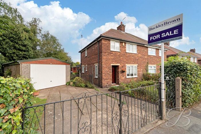 3 Bedroom Semi-Detached House For Sale In Meden Avenue, Warsop, Mansfield, NG20