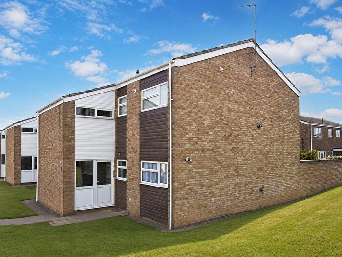 1 Bedroom Flat To Rent In Castle Avenue, Duston, NN5