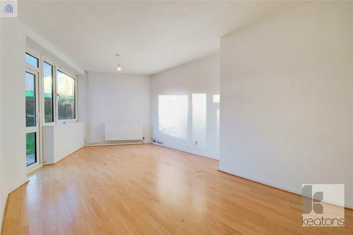 3 Bedroom Terraced House To Rent In Tanners Hill, London, SE8