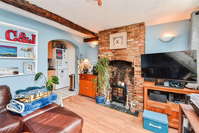 1 Bedroom Terraced House For Sale In Warminster Road, Westbury, BA13