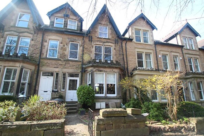 4 Bedroom Flat To Rent In West End Avenue, Harrogate, North Yorkshire, Uk, HG2