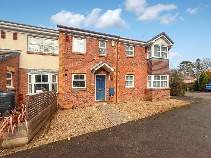 2 Bedroom Terraced House To Rent In Hatch Mead, West End, SO30