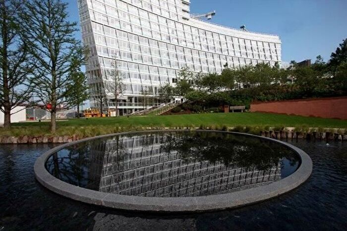 2 Bedroom Flat To Rent In Strand Street, Liverpool, L1