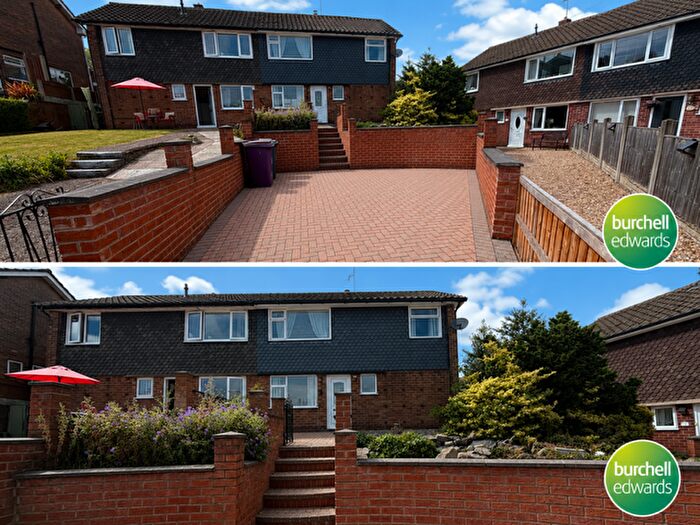 3 Bedroom Semi Detached House To Rent In Lincoln Close, Tibshelf, DE55