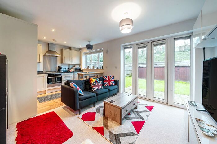 1 Bedroom Maisonette For Sale In Institute Road, Taplow, Maidenhead, SL6