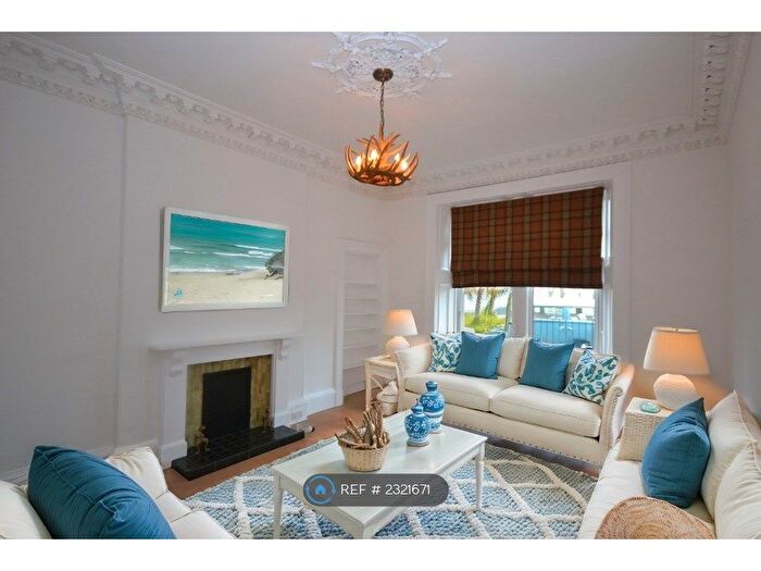 2 Bedroom Flat To Rent In Melville Terrace, Edinburgh, EH9