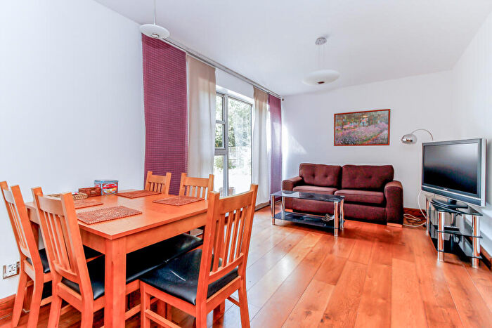 2 Bedroom Apartment To Rent In Marston Ferry Court, Summertown, Oxfordshire, OX2