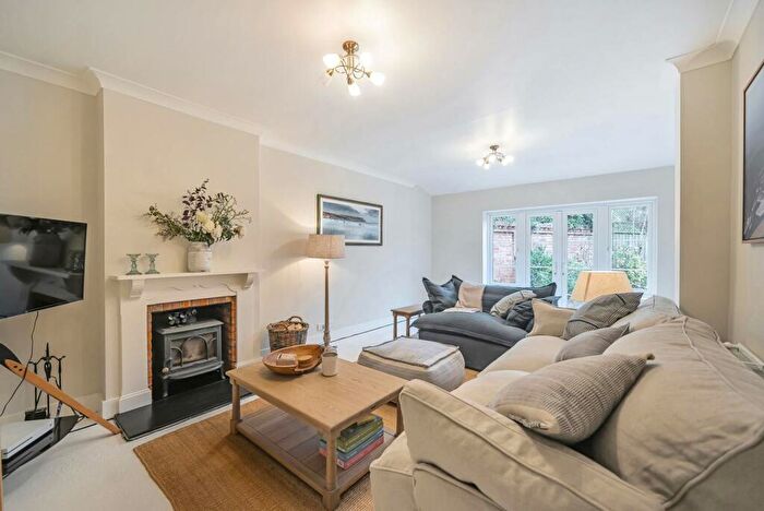3 Bedroom Semi-Detached House For Sale In School Lane, Cookham Dean, Maidenhead, SL6