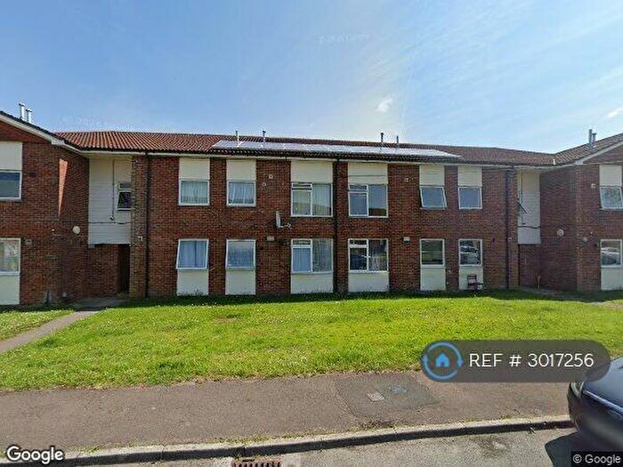 2 Bedroom Flat To Rent In Waiblingen Way, Devizes, SN10