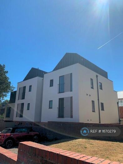 1 Bedroom Flat To Rent In Alder House, Buckingham, MK18