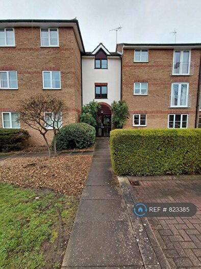 Studio To Rent In Chingford, London, E4