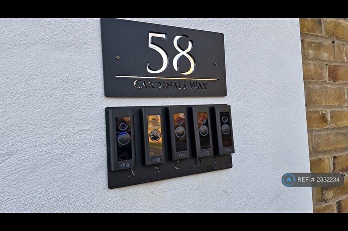 5 Bedroom End Of Terrace House To Rent In Cardinals Way, London, N19