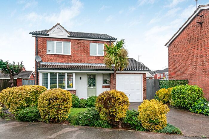 3 Bedroom Detached House For Sale In Langsett Road, Hull, HU8