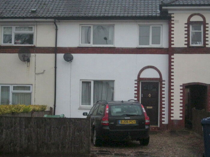 4 Bedroom Semi-Detached House To Rent In Morrell Avenue, Oxford, OX4