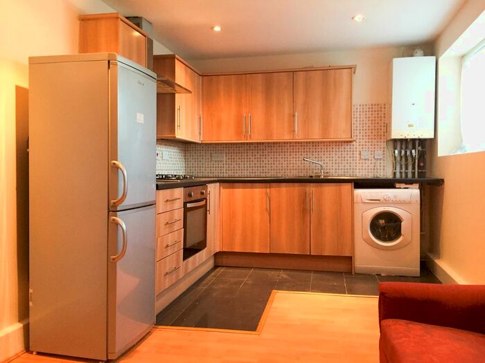 1 Bedroom Flat To Rent In Goodmayes Road, Ilford, IG3