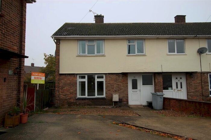 3 Bedroom Semi-Detached House To Rent In Petersmith Crescent, New Ollerton, Newark, NG22