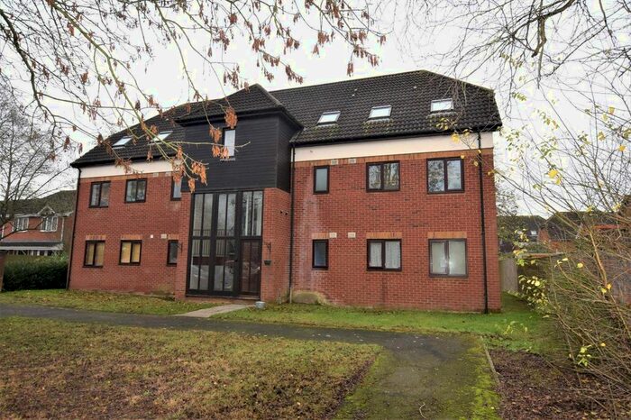 2 Bedroom Flat To Rent In Heron Drive, Bicester, Oxfordshire, OX26