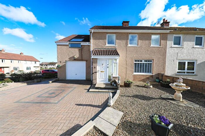 4 Bedroom Semi-Detached House For Sale In Hazel Place, Leslie, KY6