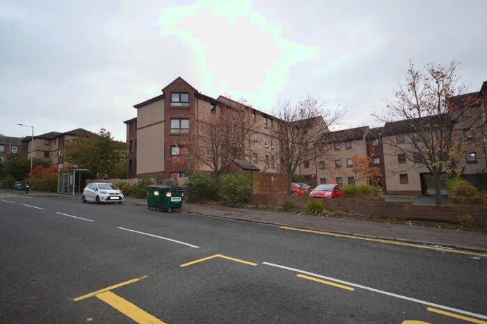 2 Bedroom Flat To Rent In Arklay Court, Stobswell, Dundee, DD3