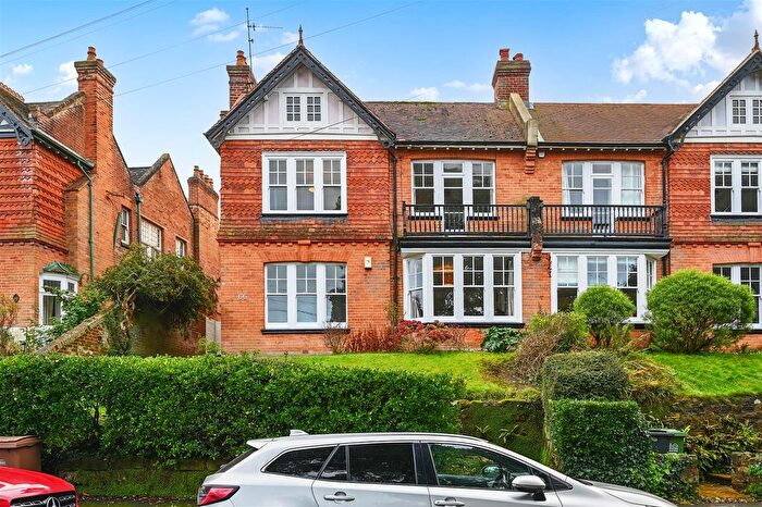 4 Bedroom Semi-detached House For Sale In Lower Park Road, Hastings, TN34