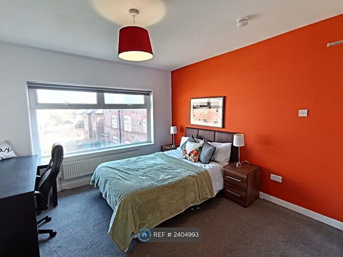 4 Bedroom Semi-Detached House To Rent In Shirley Avenue, Salford, M7