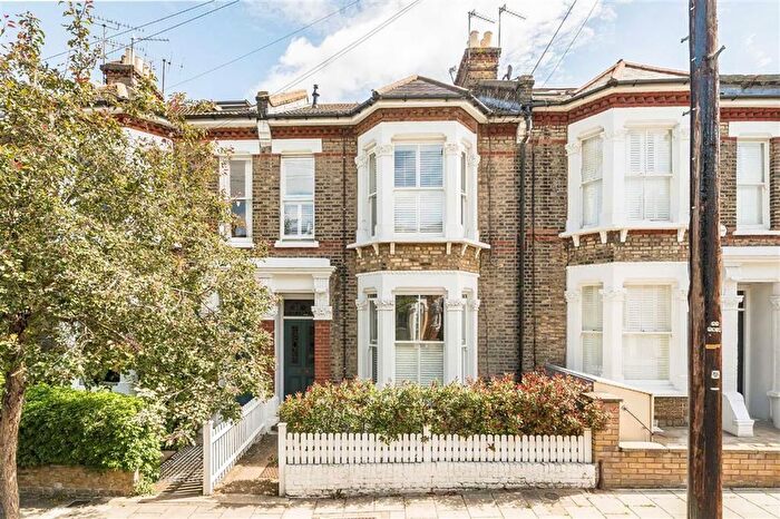 2 Bedroom Flat For Sale In Leppoc Road, Clapham, SW4