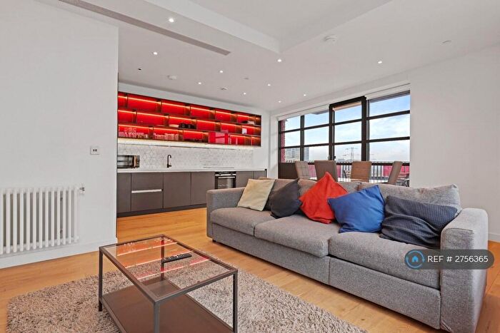 2 Bedroom Flat To Rent In Defoe House, London, E14