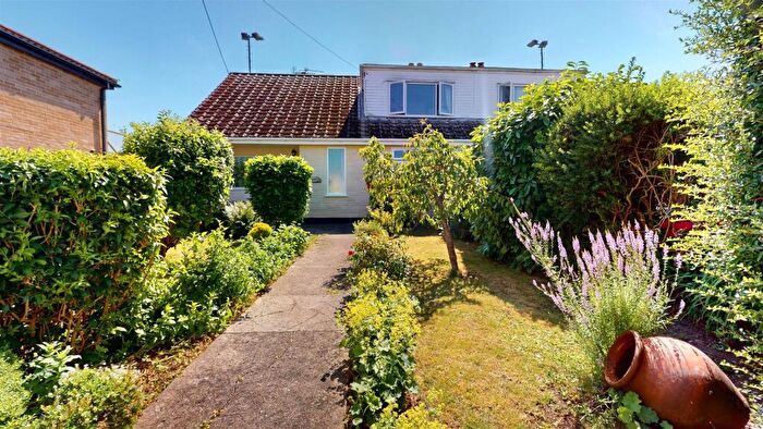 4 Bedroom Semi Detached House For Sale In Southfield, Radstock, BA3