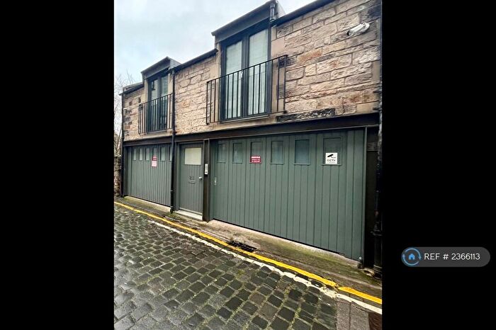 1 Bedroom Semi-Detached House To Rent In York Lane, Edinburgh, EH1