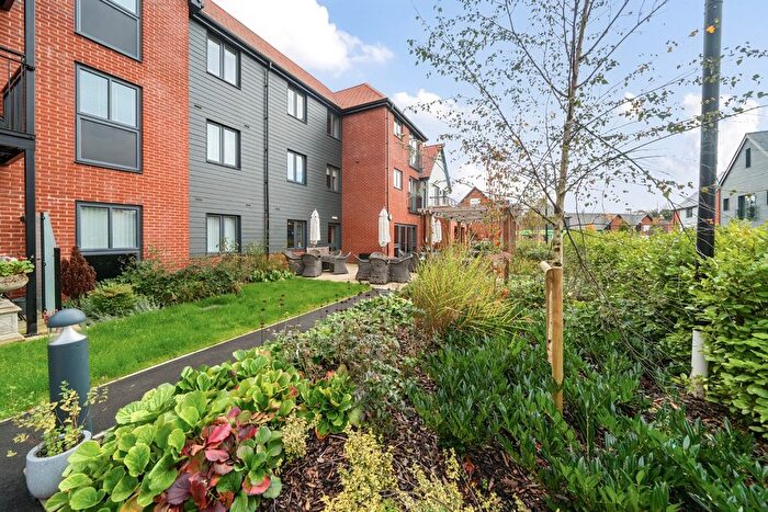 1 Bedroom Flat For Sale In Glebe Court, Abbotswood Common Road, Romsey, Hampshire, SO51