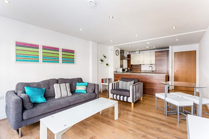 1 Bedroom Flat To Rent In Steward Street, Epc:B, E1