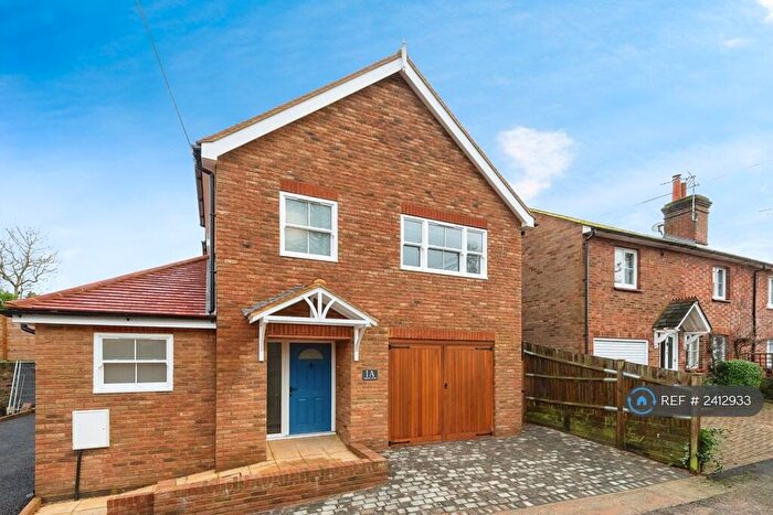 2 Bedroom Detached House To Rent In Institute Road, Dorking, RH4