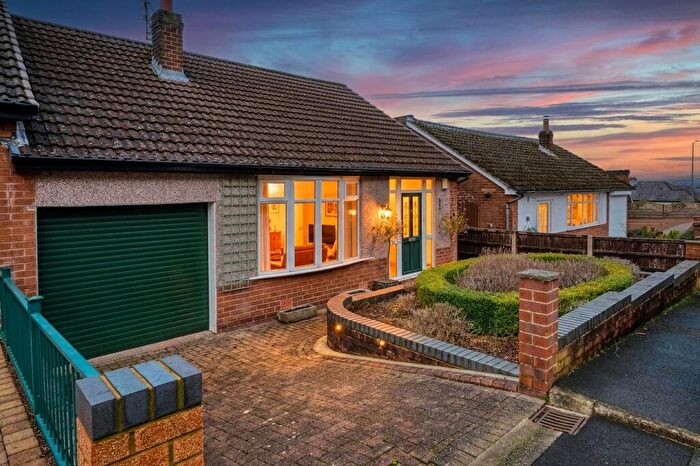 3 Bedroom Semi-Detached House For Sale In Church Avenue, Gee Cross, Hyde, SK14