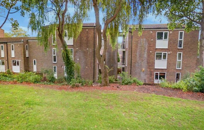 2 Bedroom Flat To Rent In Alnwick Court, Oxclose, Washington, Tyne And Wear, NE38