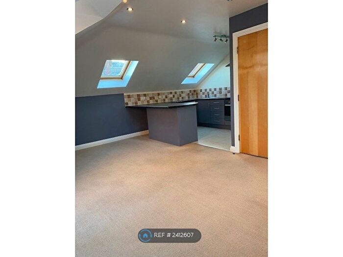 2 Bedroom Flat To Rent In Christchurch Road, Bournemouth, BH1