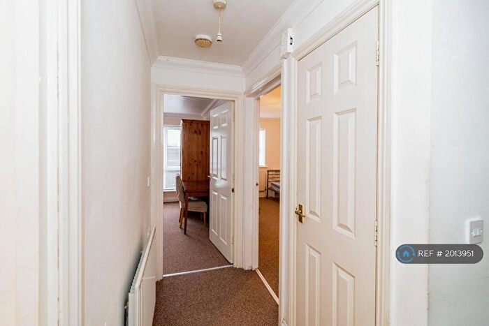 1 Bedroom Flat To Rent In St. Denys Road, Southampton, SO17