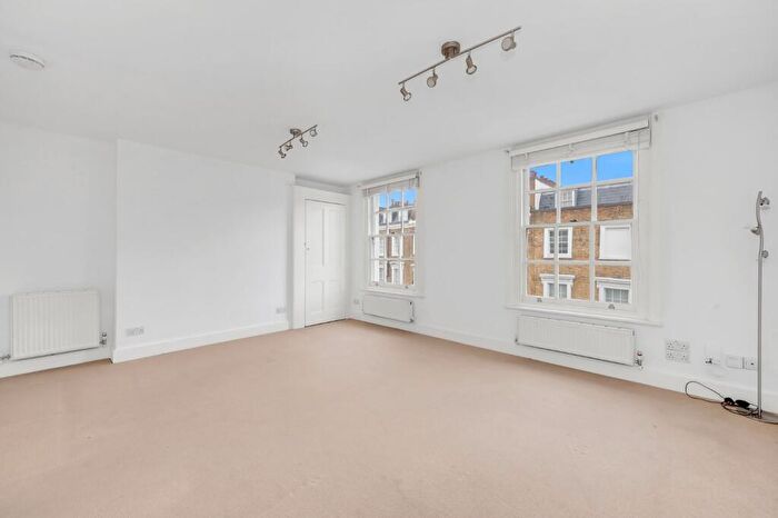 Terraced House To Rent In Delancey Street, Camden Town, NW1