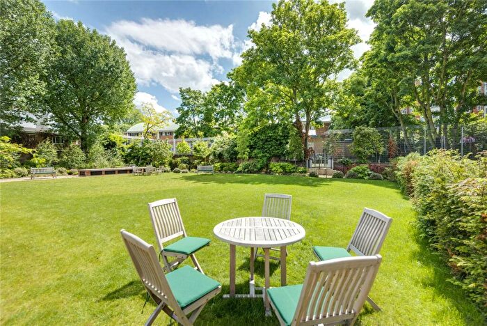 1 Bedroom Apartment To Rent In Grove End Gardens, Grove End Road, St Johns Wood, London, NW8