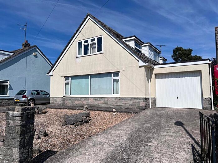 4 Bedroom House For Sale In Clarendon Close, Gillingham, SP8