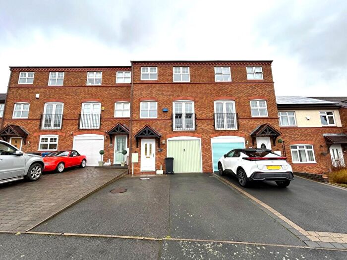 3 Bedroom Terraced House To Rent In Tom Williams Way, Tamworth, Staffordshire, B77