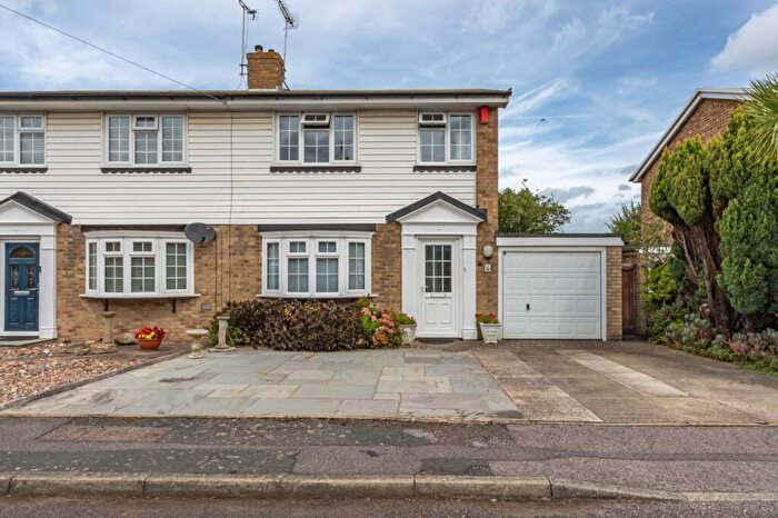 3 Bedroom Semi-Detached House For Sale In Hawkhurst Close, Birchington, CT7