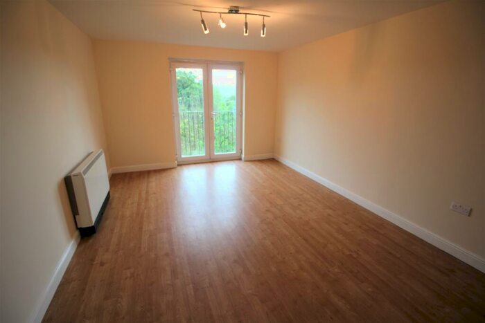 2 Bedroom Flat For Sale In Clough Gardens, Haslingden, BB4