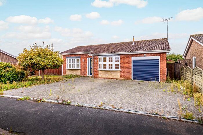 2 Bedroom Detached Bungalow For Sale In Woodlands, Long Sutton, PE12