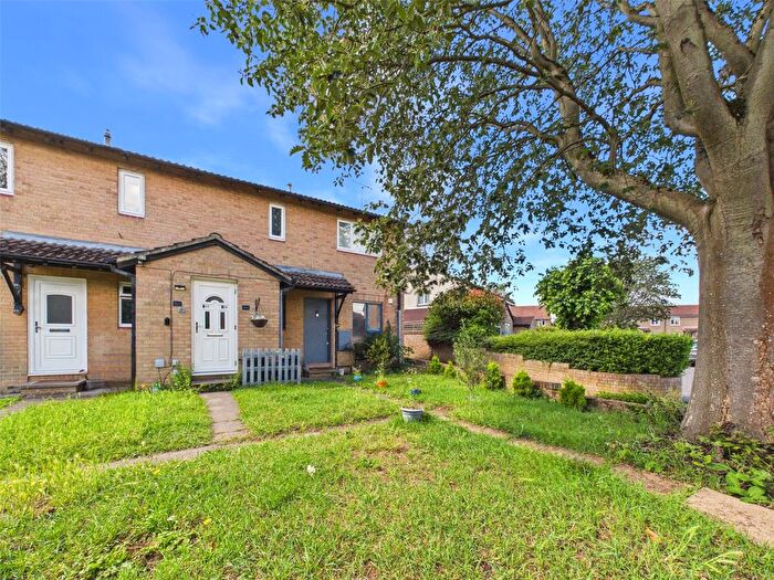 1 Bedroom Maisonette To Rent In Stewart Close, Hampton, TW12