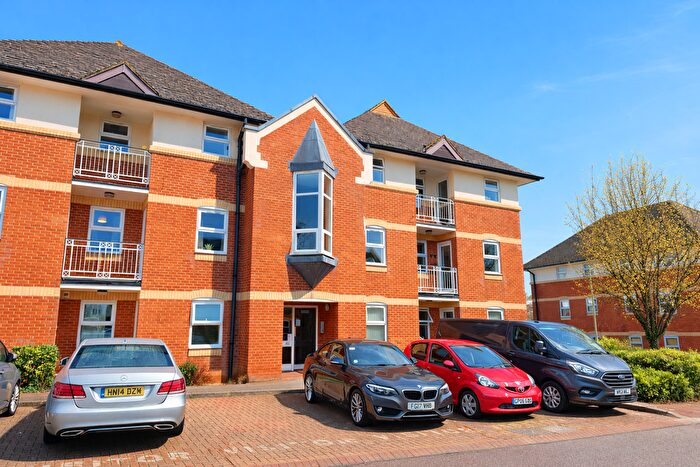 2 Bedroom Flat To Rent In Jackman Close, Abingdon, OX14