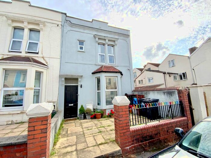 2 Bedroom Flat To Rent In Glen Park, Eastville, Bristol, BS5