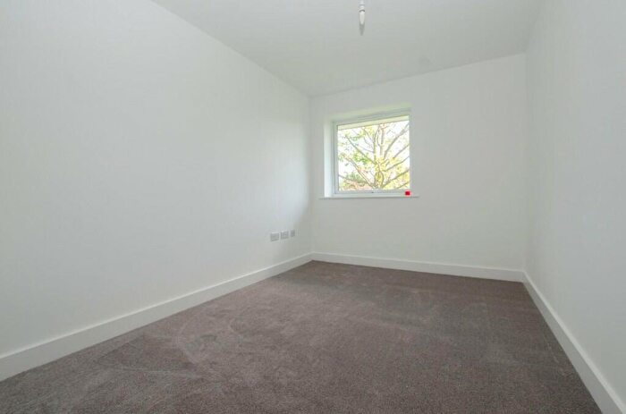 2 Bedroom Apartment To Rent In Seacole Gardens, Southampton, Hampshire, SO16