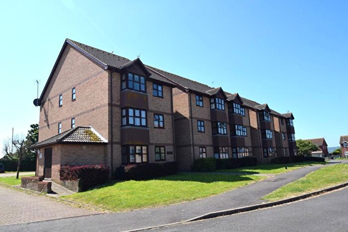 1 Bedroom Flat To Rent In Snowdon Close, Eastbourne, BN23